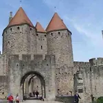 La Maison Rue Nadaud, Au Pied Des Remparts Ferienhaus