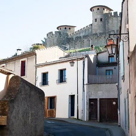La Maison Rue Nadaud, Au Pied Des Remparts Nyaraló