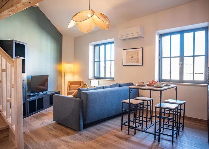 La Maison Rue Nadaud, Au Pied Des Remparts * Καρκασόν